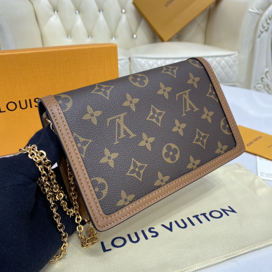 Louis Vuitton DAUPHINE CHAIN WALLET Handbag Monogram M68746 